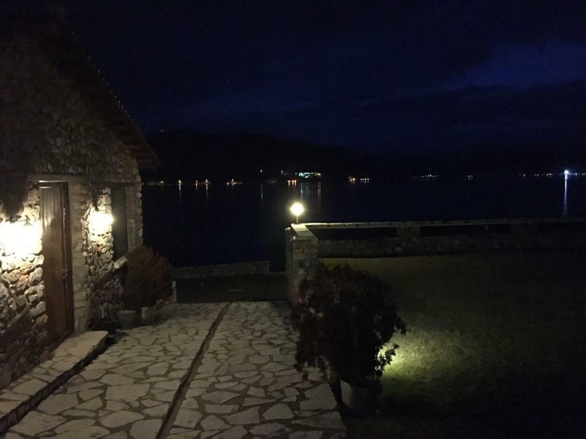 The Little Stone House By The Lake Kastoria Exterior foto